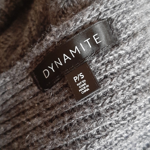 Dynamite Cropped Sweater. - Picture 6 of 6
